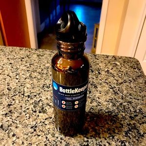 NWT Bottlekeeper beer bottle insulator